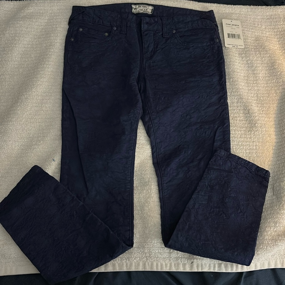 Brand new Free People Blue printed floral/Flower jeans.   Size 26